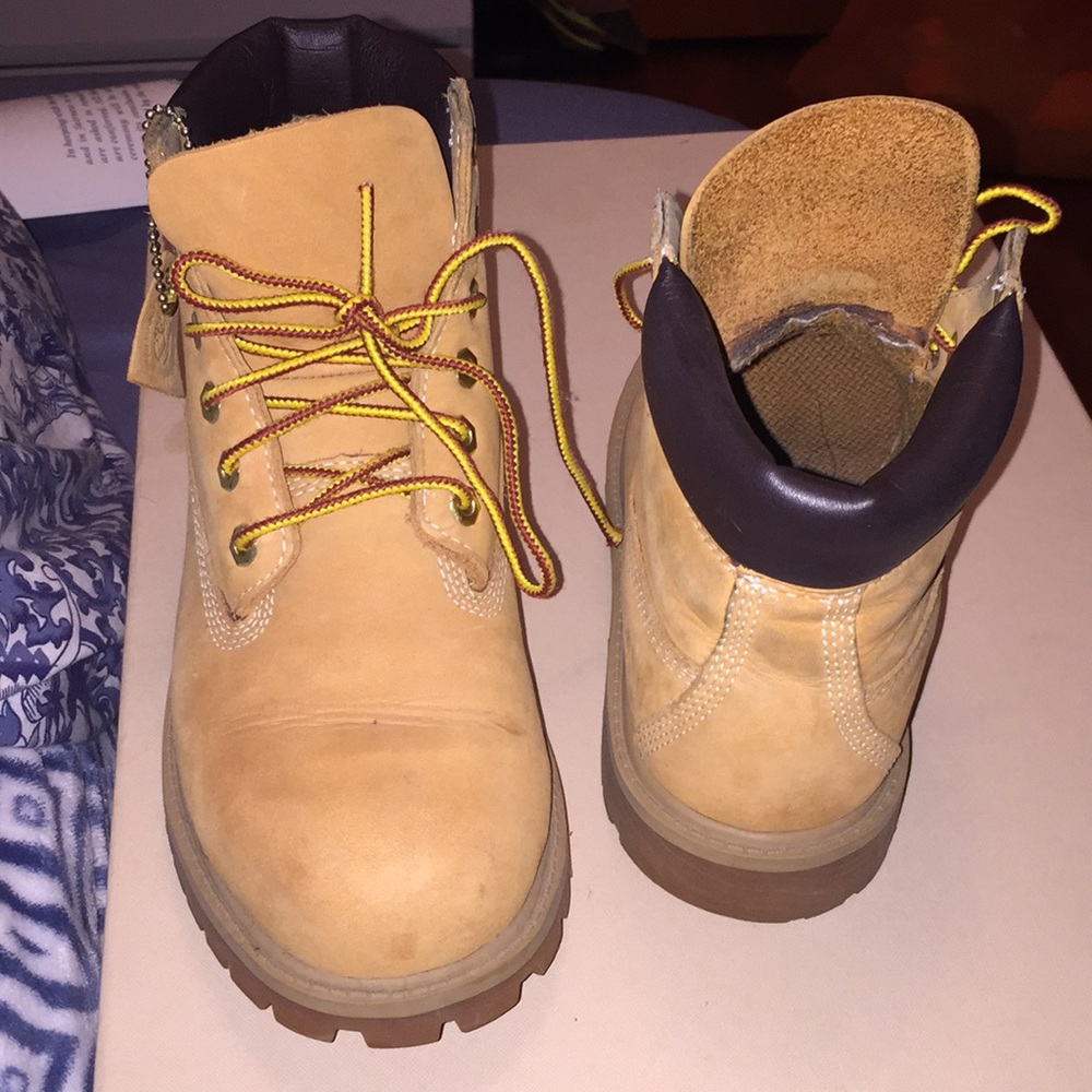 Timberlands size 3 NOT 5